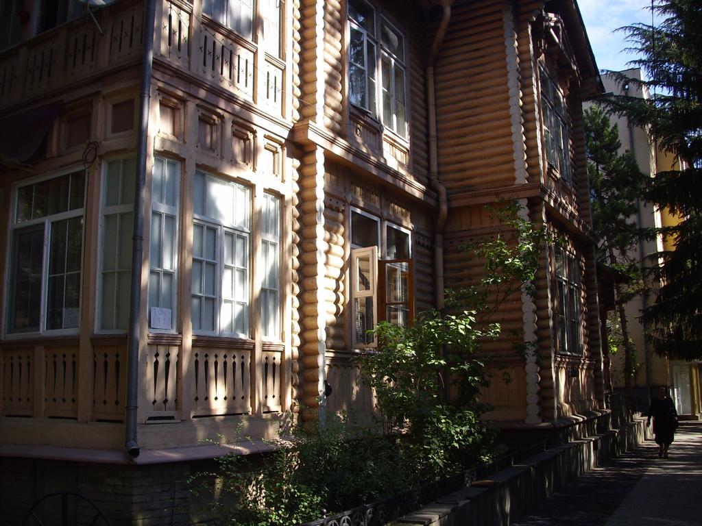 Hotel Old House Rustaveli Bordschomi Exterior foto